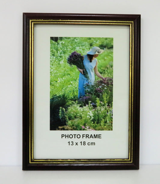 Homeworth PHOTO FRAME BLACK WITH GOLDEN LINE For Photo 5X7" (13X18CM) - Babyworth